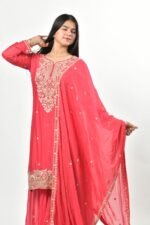 Red printed silk blend kurta set - Image 3